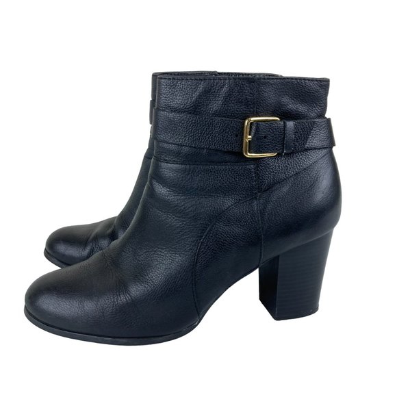 COLE HAAN Womens Sz 8 Black Leather Ankle Boots Block Heels Side Zip Buckle - Picture 2 of 13